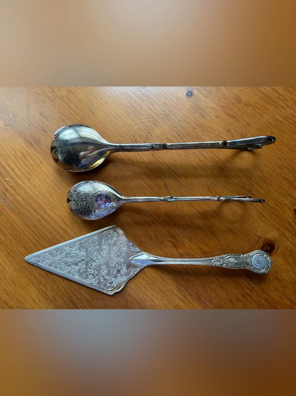 Set 3 pcs.Vintage Silverplate Salad Tongs and Cake Server - Beautifully Etched